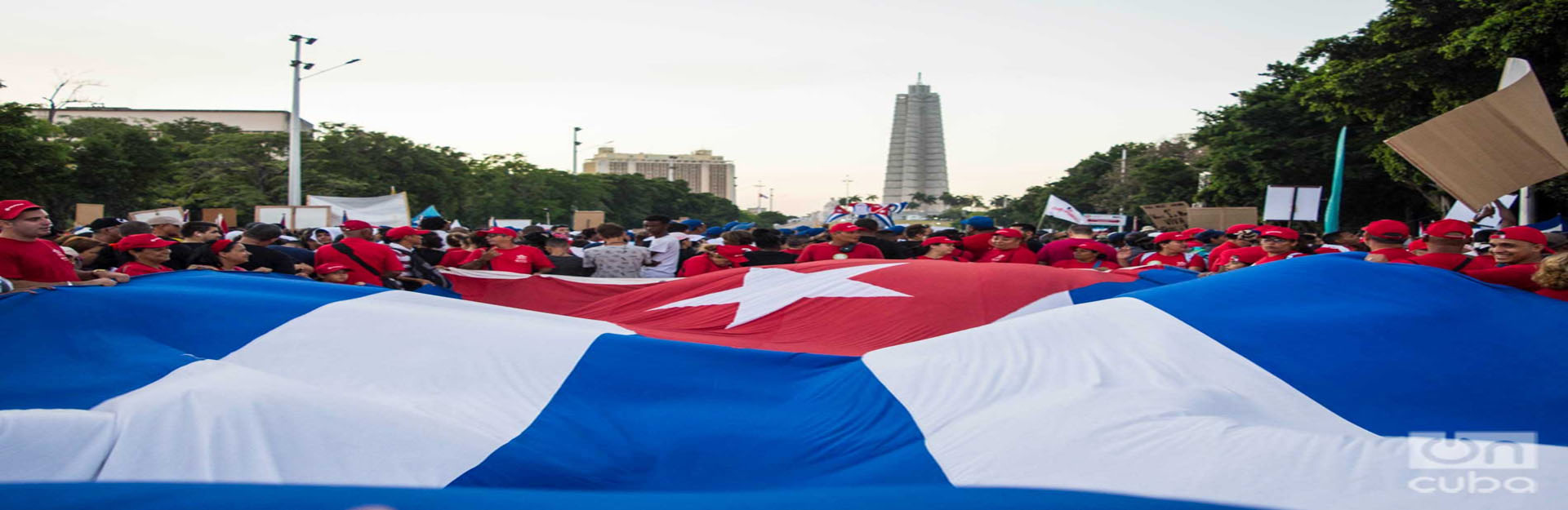 Día Internacional de los Trabajadores, Cuba Travel